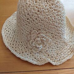 キナリのお花が可愛い帽子