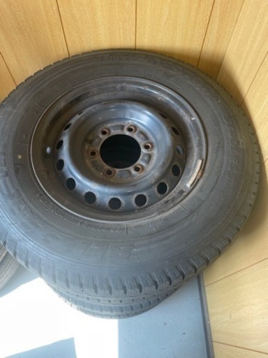 ハイエースSUPER GL用スーノタイヤ