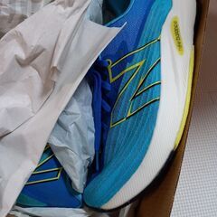 ニューバランス  FuelCell REBEL MFCXLB2 の画像