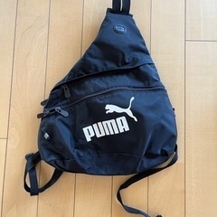 PUMA 肩掛けリュックの画像