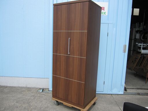 ワードローブ　ダークブラウン　新城家具