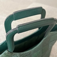 深緑トートバッグの画像