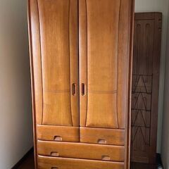 東海家具　洋服ダンス2段式