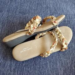  新品 花柄三つ編みサンダル  Ｌの画像