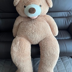 くまのぬいぐるみ（身長140cm）の画像