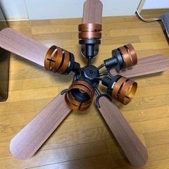 LOWYAシーリングファンライト　木目調　5枚羽　LED電球つき...