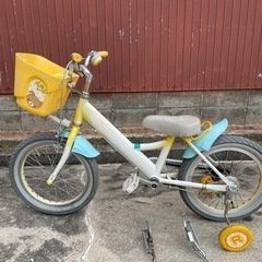 リラックマ　補助輪付き　自転車