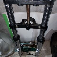 ハーレーダビッドソン　FLH　トリプルとフロントフォーク