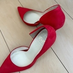 R&E  パンプス　　24cm   一回使用のみの画像