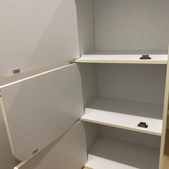 扉付き3段カラーボックス（ホワイト）の画像