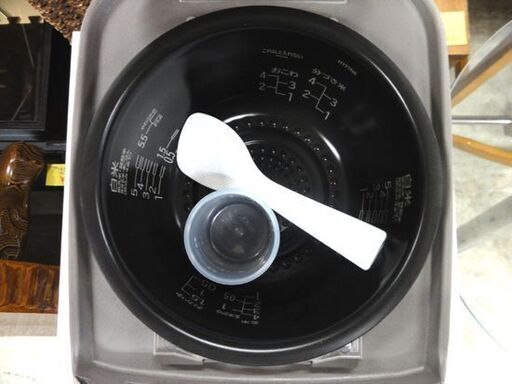 美品 日立 炊飯器 IH方式 RZ-TS104M ふっくら御膳 5.5合炊き 2020年 シャンパンホワイト 圧力＆スチーム 沸騰鉄釜