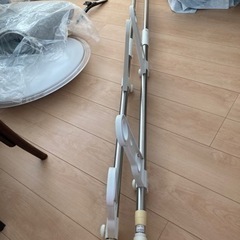 ベランダ用突っ張り棒の画像