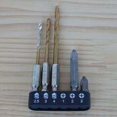 充電式インパクトドライバー　完動品　の画像