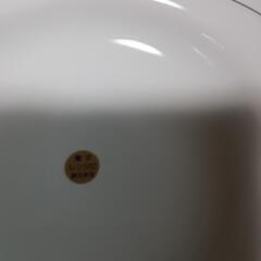 蓋付きボールと皿セットの画像