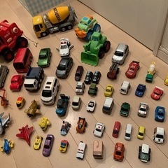 車のおもちゃ　色々まとめて　ミニカー、チョロQなどの画像