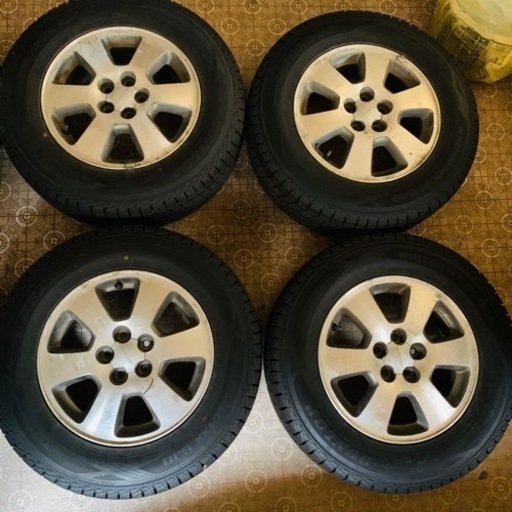 スタッドレス　205/70/R15 ダンロップ