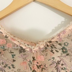 リリーブラウン シースルー  花柄 刺繍 ノースリーブ  2way トップスの画像