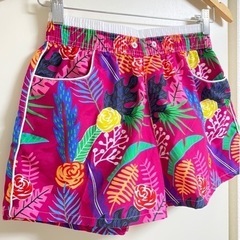 ボタニカル柄 ショートパンツの画像