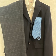 クラーク高校　制服