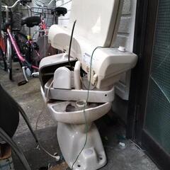 iNAXシャワートイレ 400シリーズもう無料で差し上げますの画像