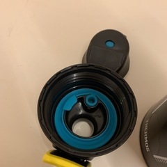 最終値下げしました　サーモス　キッズ水筒　子供水筒　ブラック　800mlの画像