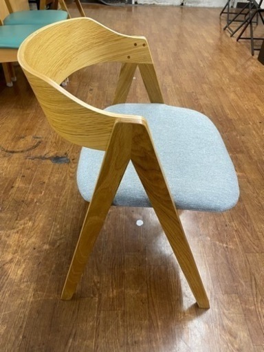 UNICO ELEMTチェア入荷しました