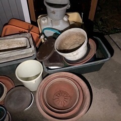 プランター　植木鉢　等々　プラスチック製