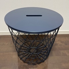 リビングテーブルの画像