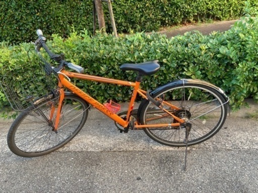 8月12日更新 通勤に便利なフル装備クロスバイク