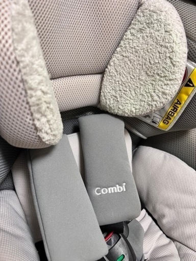 10月末まで出品✴︎combiチャイルドシート業者クリーニング済み