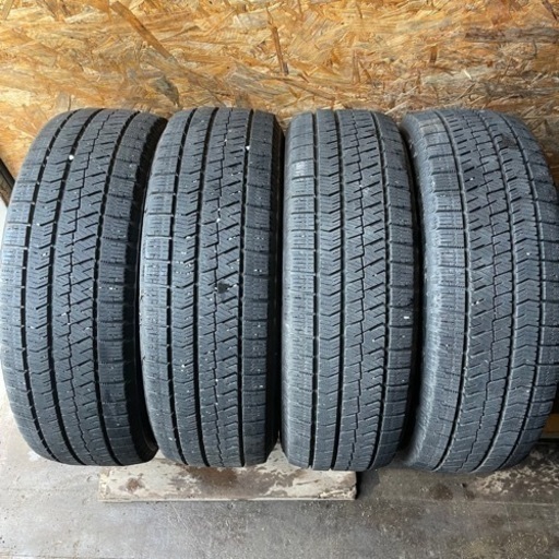 極上タイヤ　BRIDGESTONE ブリヂストン　ブリジストン　VRX2 195/65R15 スタッドレスタイヤ　2018年製　15インチ