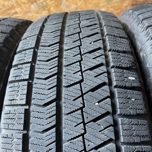 極上タイヤ　BRIDGESTONE ブリヂストン　ブリジストン　VRX2 195/65R15 スタッドレスタイヤ　2018年製　15イ
