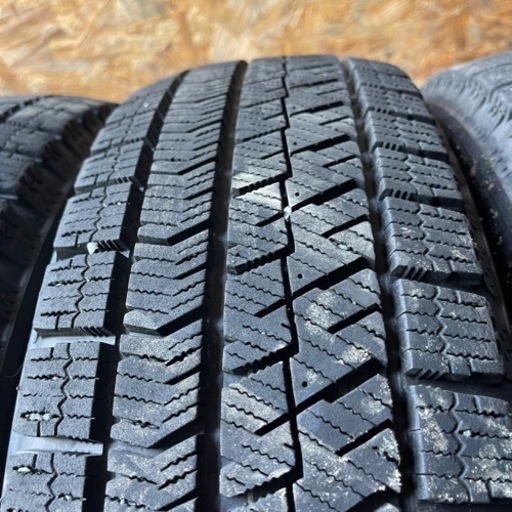 極上タイヤ　BRIDGESTONE ブリヂストン　ブリジストン　VRX2 165/65R14 スタッドレス　タイヤ　2019年〜202