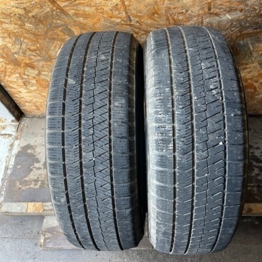 バリ山　BRIDGESTONE ブリヂストン　ブリジストン　VRX2 215/60R17 スタッドレス　タイヤ　2020年製　17インチ　2本