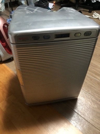 （予定者決定済）冷温庫　20L　車内でも使用可能