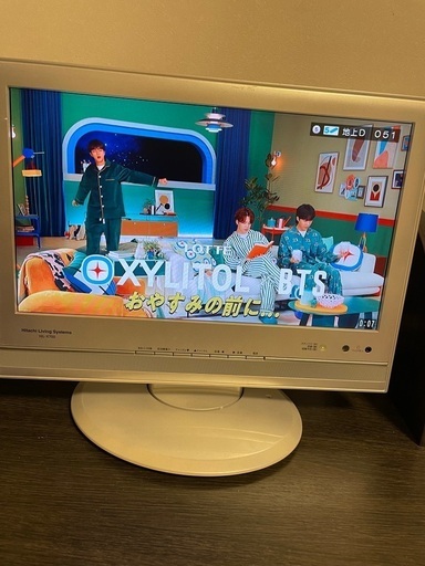 日立16型　テレビ（リモコン付）