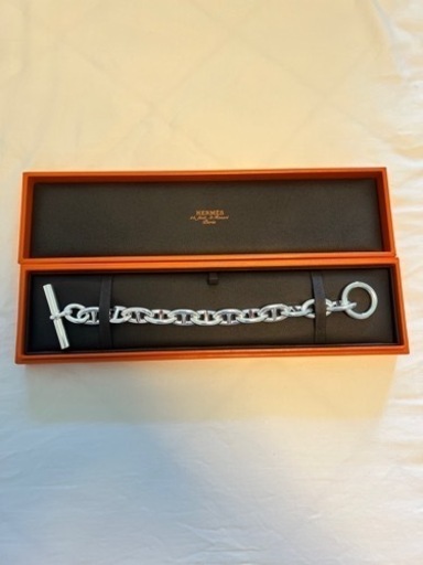 Hermes シェーヌダンクルTGM12 パリ本店で購入