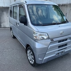 H30年式　ハイゼットカーゴ　4wd  MT 2名乗車　車検2年付き