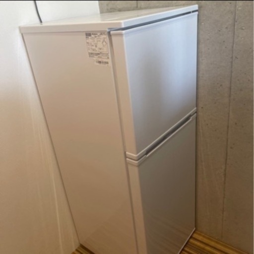 冷蔵庫　（ほぼ新品）