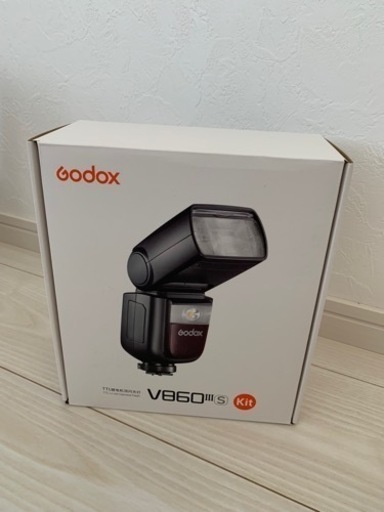 昨日届いた　新品　GODOX V860Ⅲ S kit ストロボ