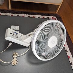 扇風機　壁掛け　リモコン付き　人感センサーの画像