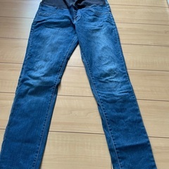 マタニティパンツ　カワイイデザイン沢山あります。