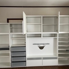 IKEA テレビ台　収納家具の画像