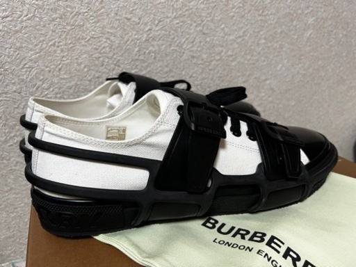 新品未使用　Burberry スニーカー　