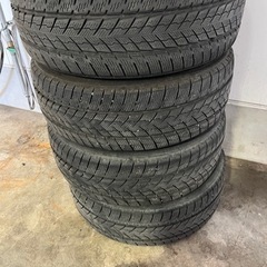 235/55R18 スタッドレスタイヤ