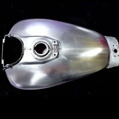 HONDAマグナ50純正タンク