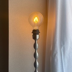 IKEA 照明　スタンドライト