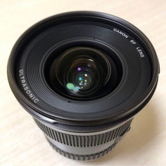 Canonカメラレンズ EF17-35F2.8L USM プロテクター,キャップ,フード付きの画像
