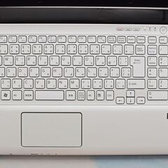 全国配送可♪ SONY 人気のVAIO 大容量 HDD 750GB 、Bluetooth、カメラ、マイク 搭載！ 人気の白 リモート ノートパソコン CD DVD WPS Office YouTube 学生 主婦 初心者さん 初期設定済み！ Excel、Word、PowerPoint☆の画像