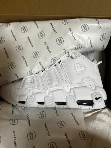 モアアップテンポ　NIKE